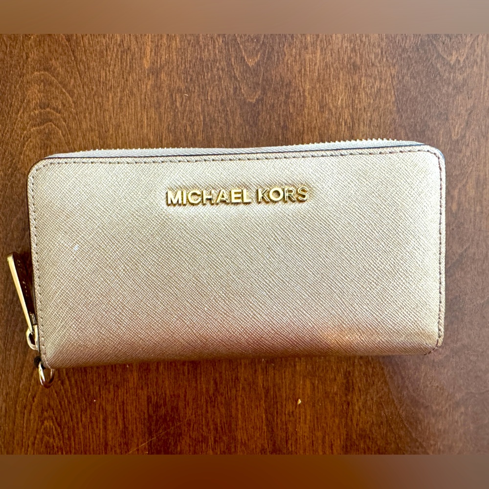 Michael Kors Gold Zipper Wallet